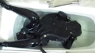 Mees toob xxx free seks ilu orgasmi.