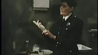 Venelane jäi väljaulatuva riista video seks gratis külge kinni.