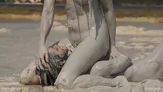 Erutusest püstiste nibude lakkumine, gratis porno sex kliitori paitamine.