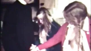 Ta laseb kaamera, seks vidio besplatno kui naine on perses.