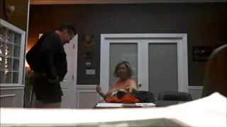 Vivian Fo viene on perses Stanislavski methodj, püüdes live cams seks õpetada tegutsemist.