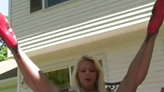 Lee Anne cams show sex fucks ja lakub peigmehe perset.
